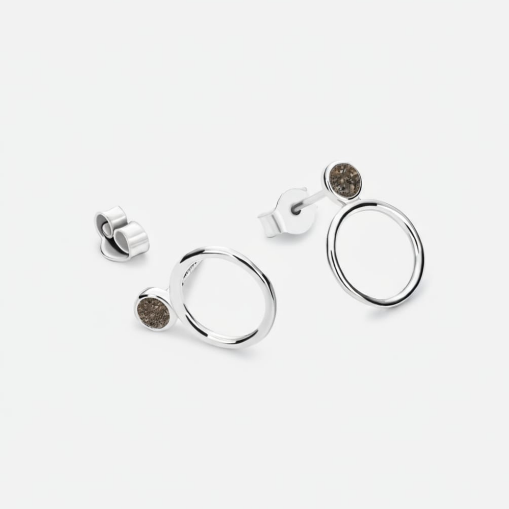 Pendientes circulo con perla de cenizas