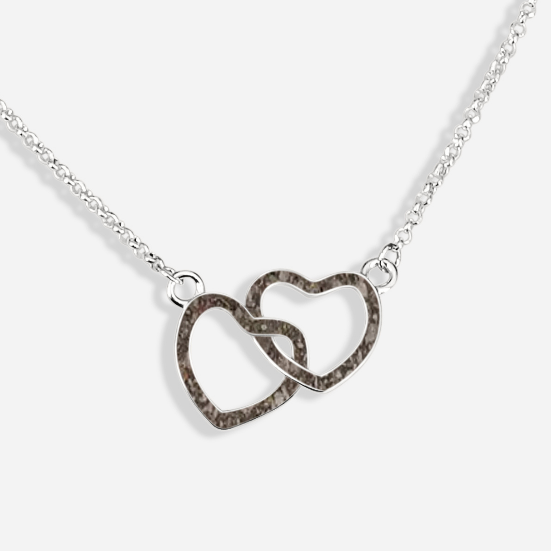 Colgante corazones enlazados de cenizas