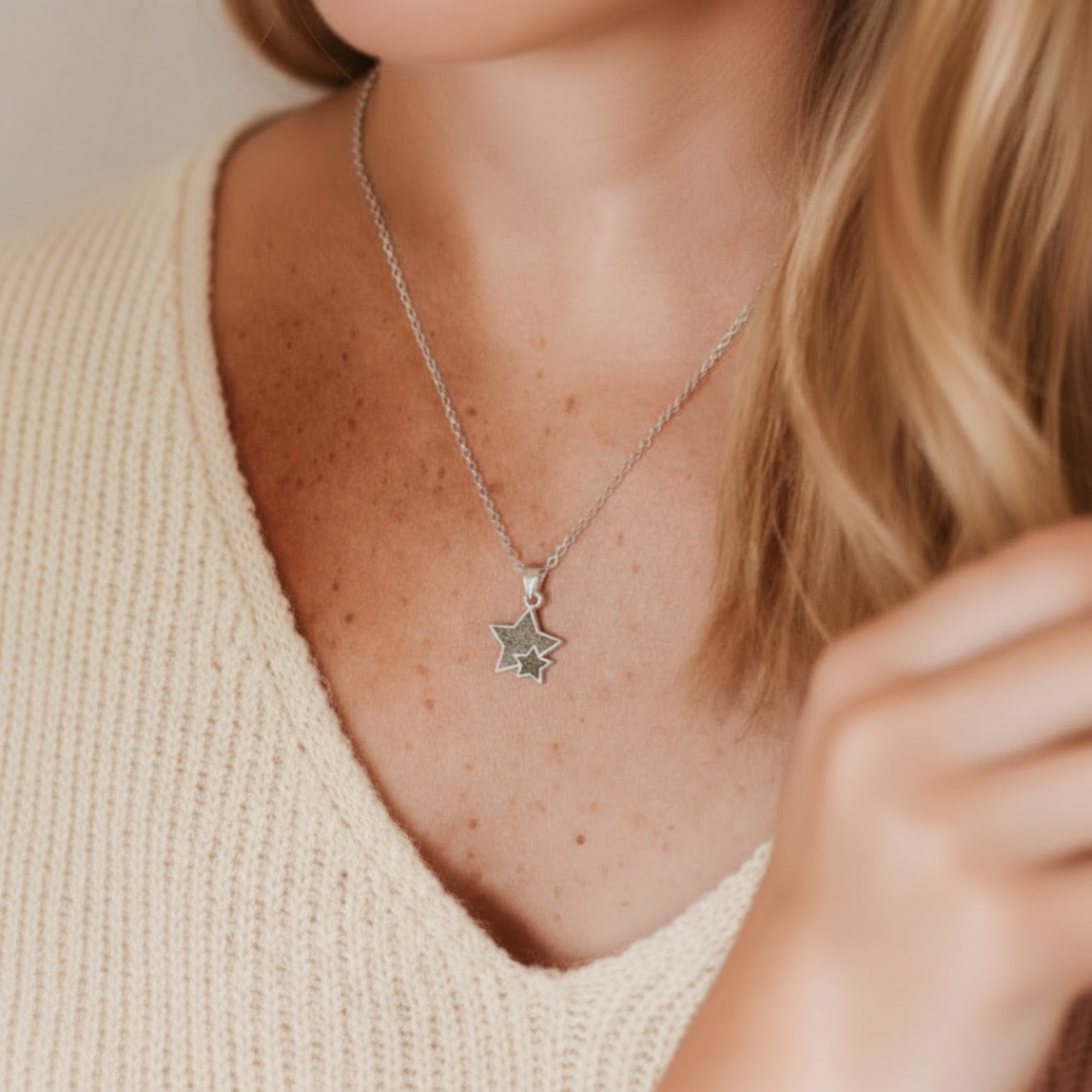 Colgante estrellas de cenizas