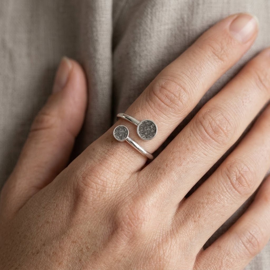 Anillo doble círculo de cenizas