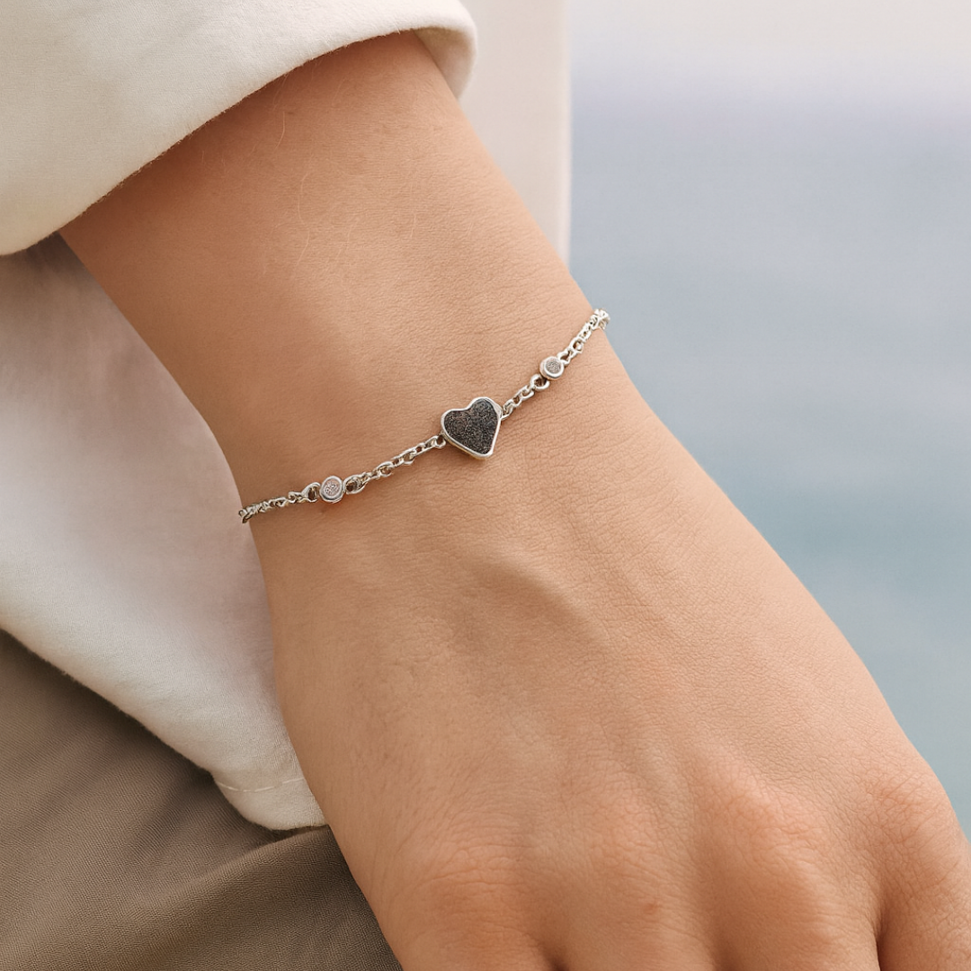 Pulsera corazón con circonitas de cenizas
