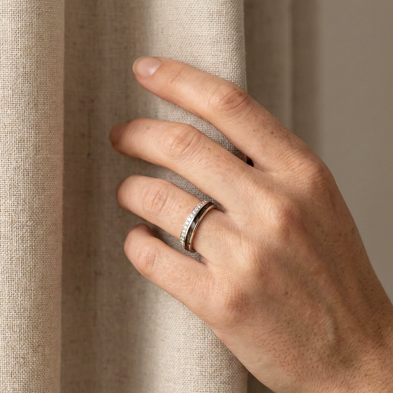 Anillo alianza luz de cenizas